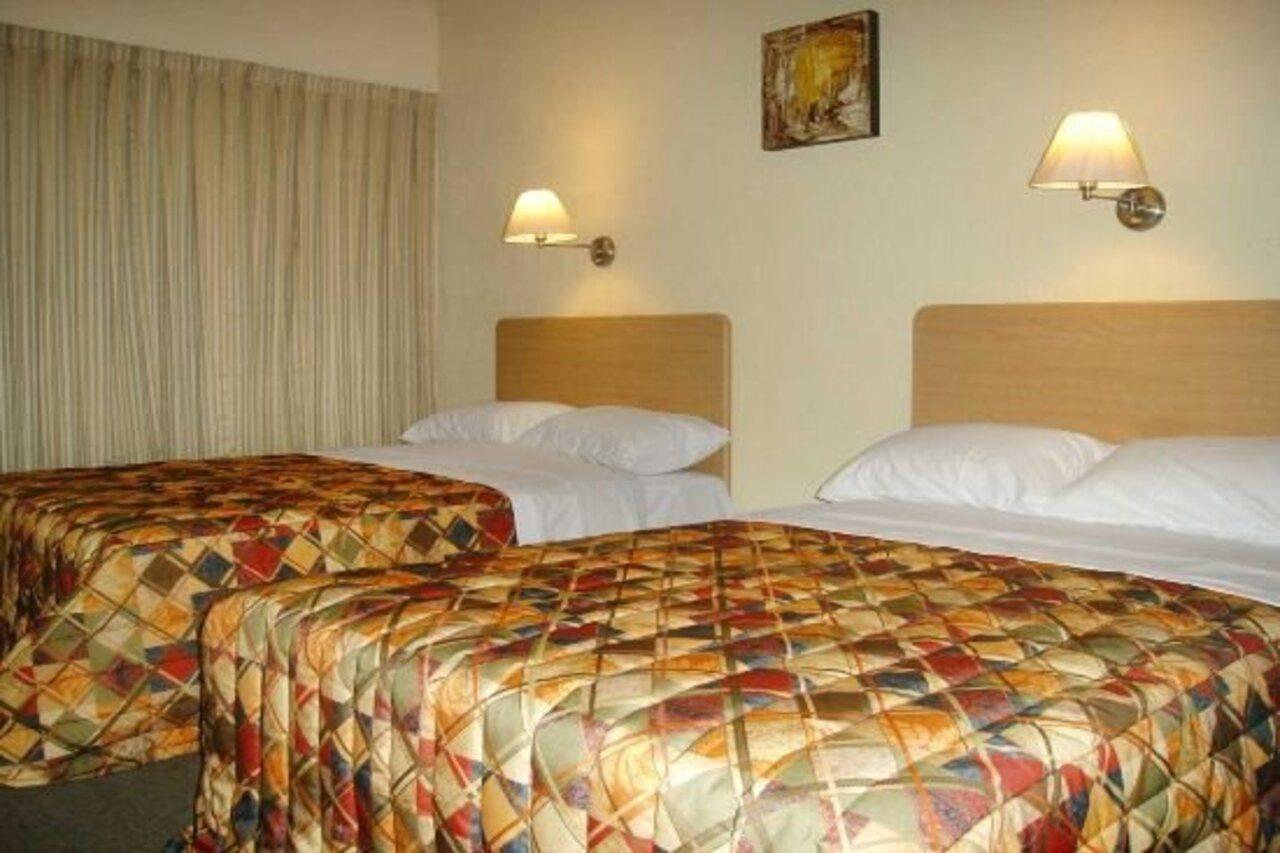 Hotel Castilla Y Leon Guadalajara Esterno foto