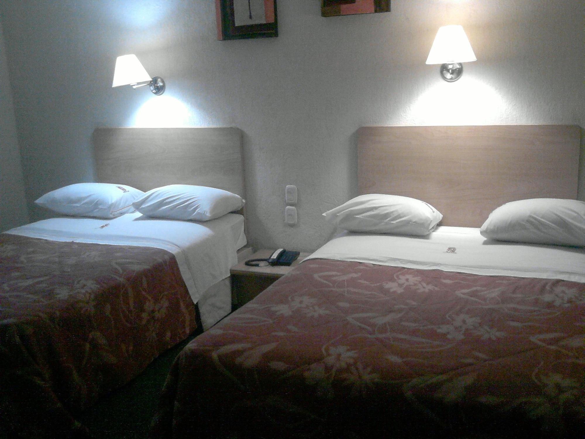 Hotel Castilla Y Leon Guadalajara Esterno foto