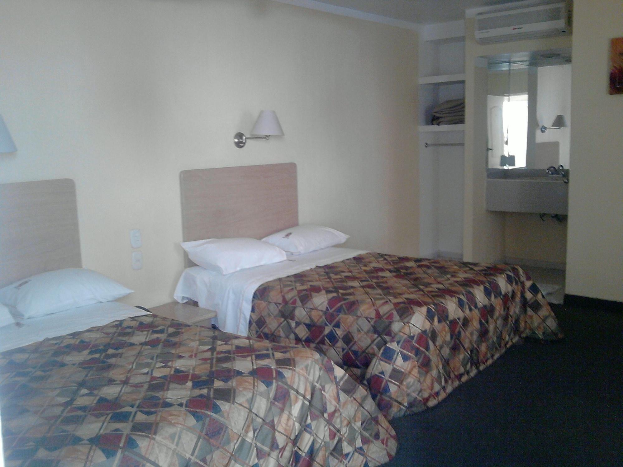 Hotel Castilla Y Leon Guadalajara Esterno foto