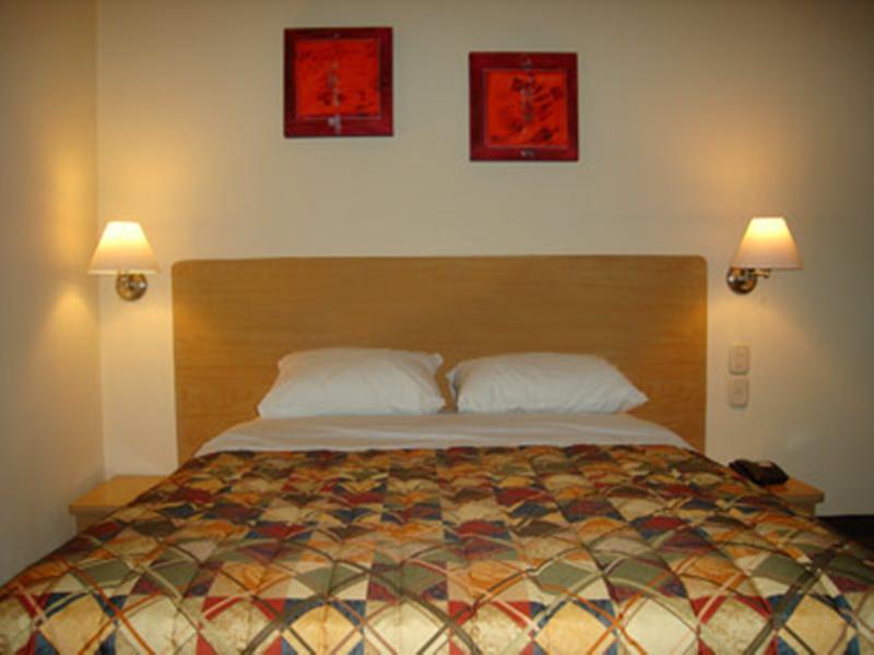 Hotel Castilla Y Leon Guadalajara Esterno foto